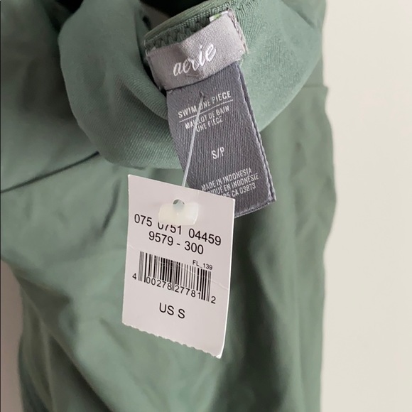 American Eagle - One Piece Bathing Suit - Picture 5 of 6